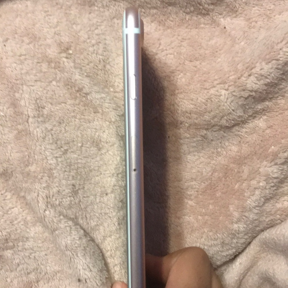 IPHONE 7+ - Picture 3 of 4